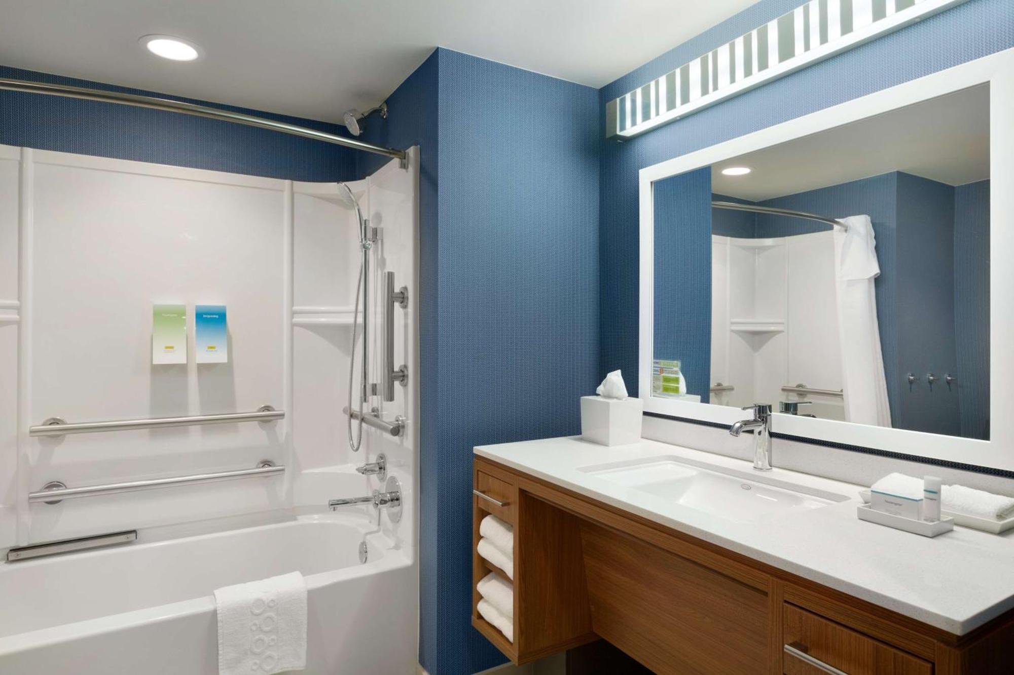 Home2 Suites By Hilton Glendale Westgate Extérieur photo