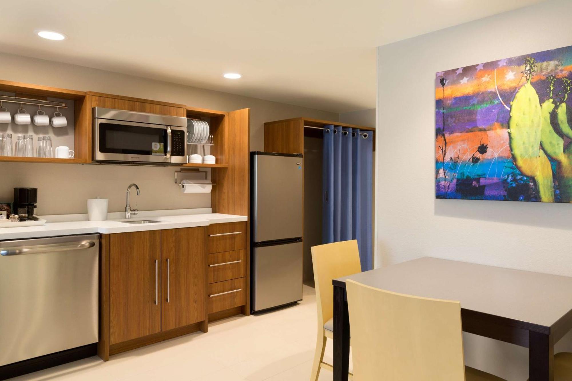Home2 Suites By Hilton Glendale Westgate Extérieur photo