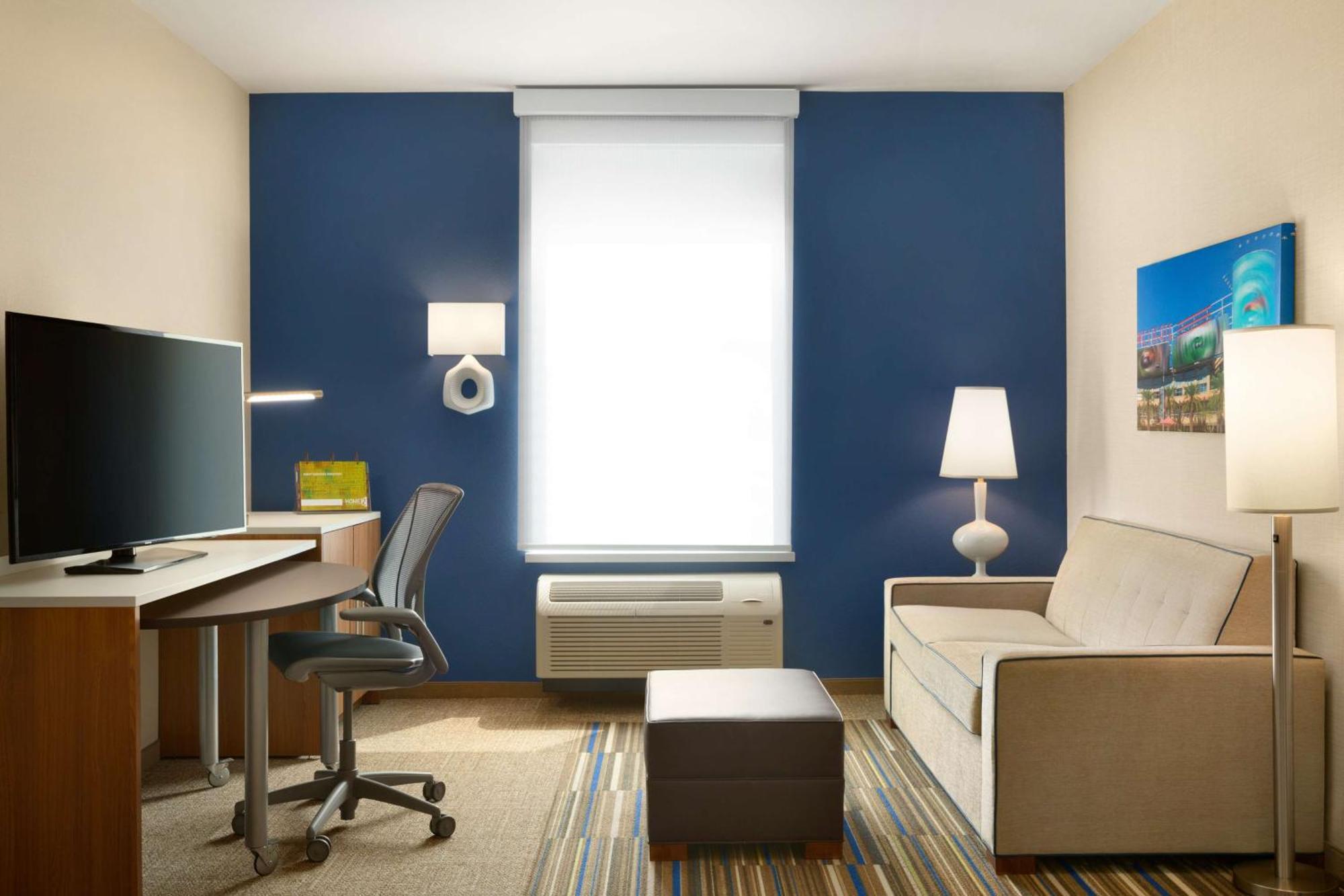 Home2 Suites By Hilton Glendale Westgate Extérieur photo