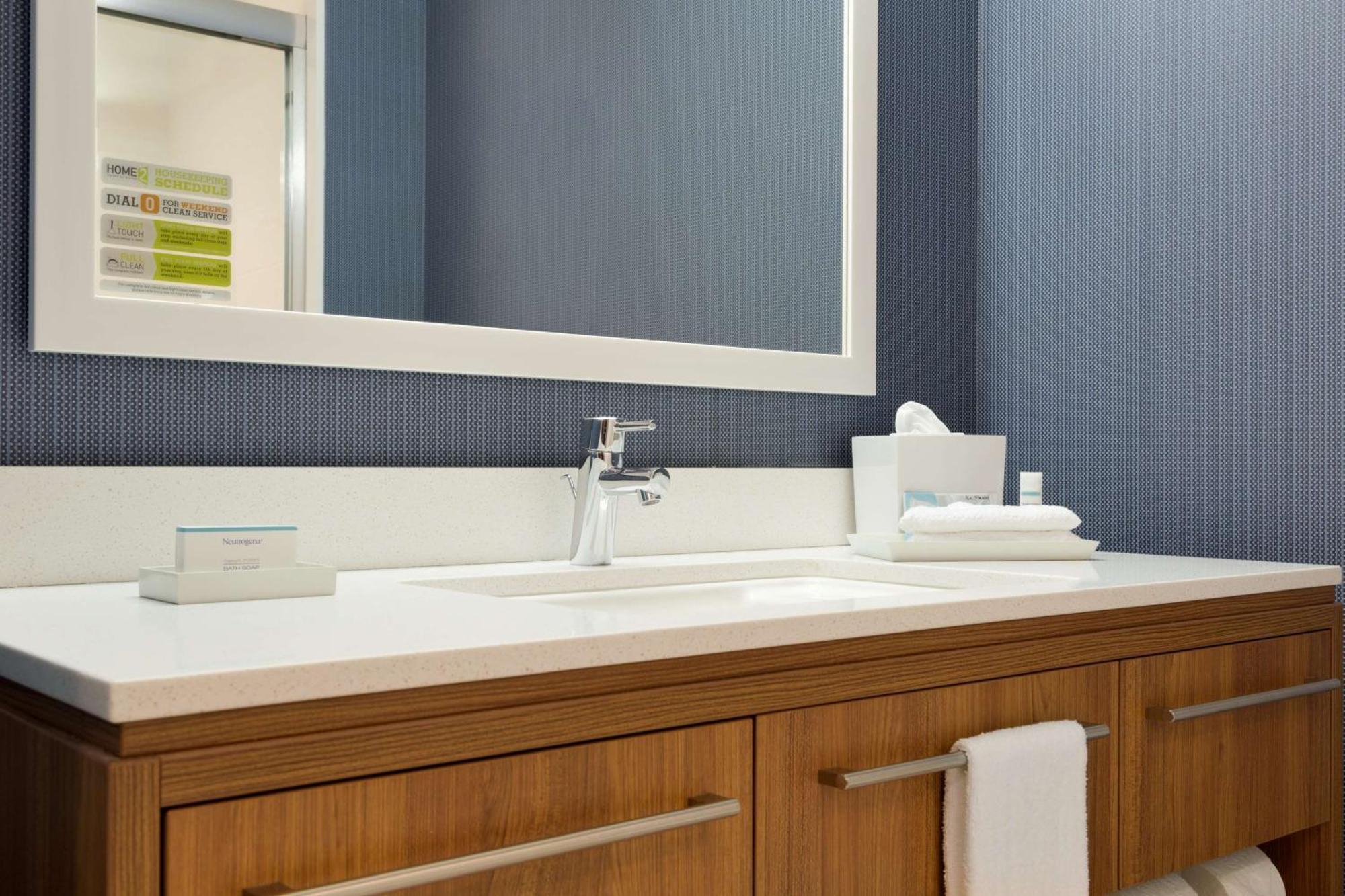 Home2 Suites By Hilton Glendale Westgate Extérieur photo