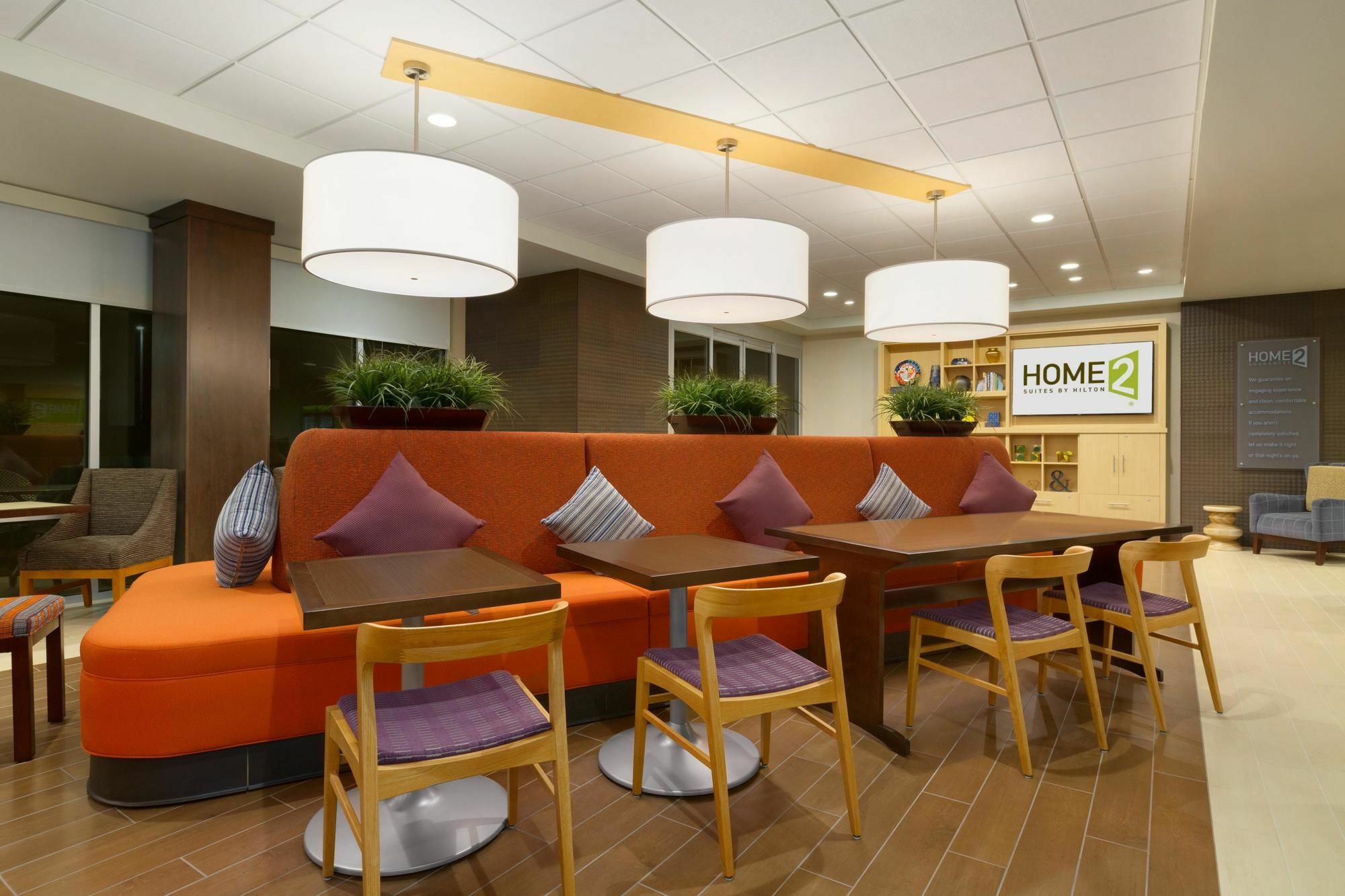 Home2 Suites By Hilton Glendale Westgate Extérieur photo